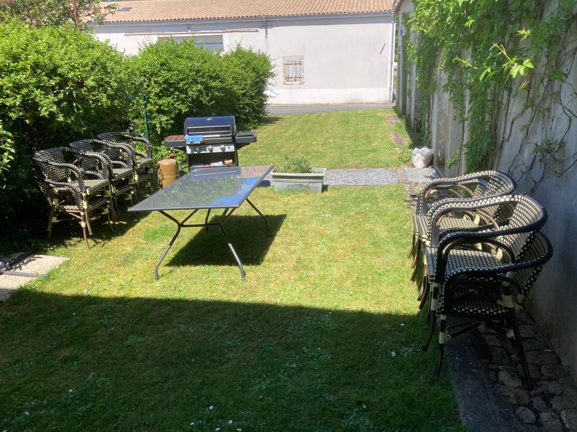 Mettez vous au vert au cœur de la Charente maritime Saint-Germain-de-Marencennes Extérieur photo